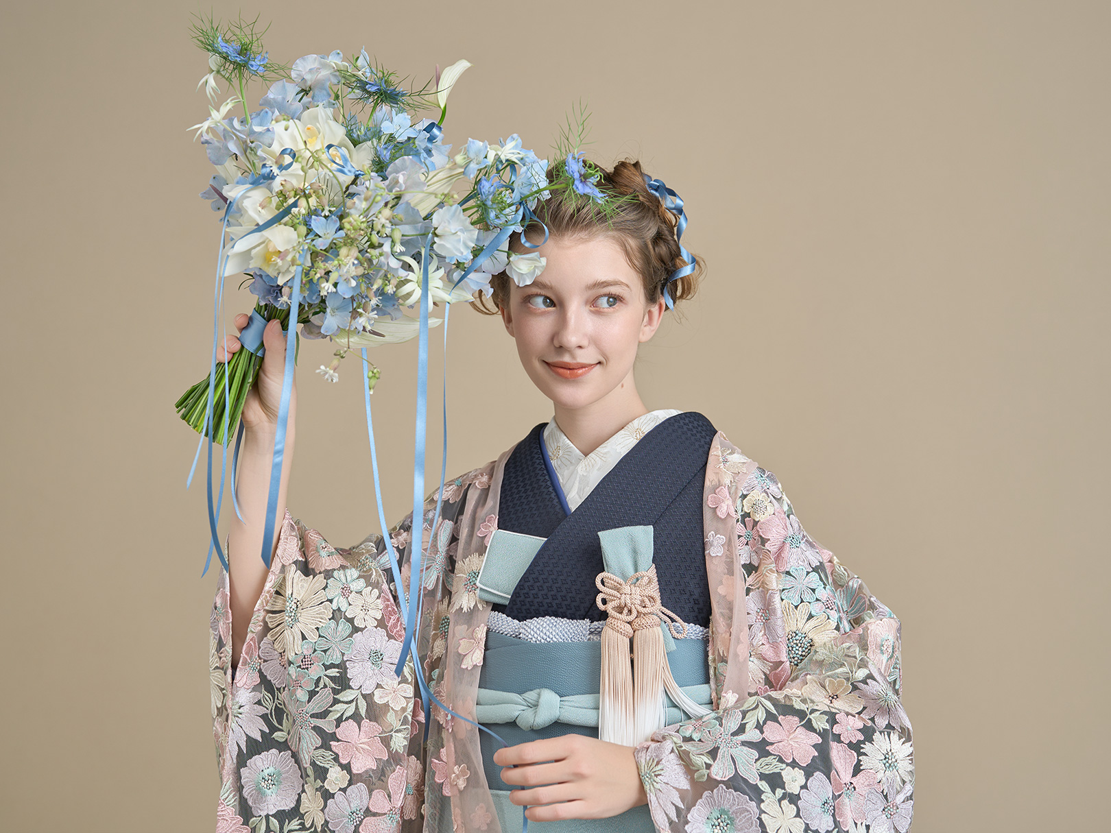色打掛　白無垢　打掛　結婚式 白無垢と色打掛に合わせた色遊びのご紹介 - ザ トリート