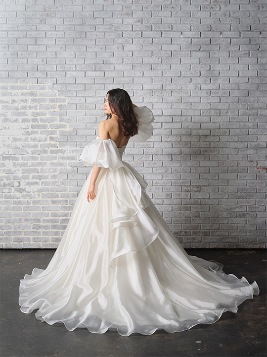 WEDDING DRESS / ウェディングドレス　Ref.2989