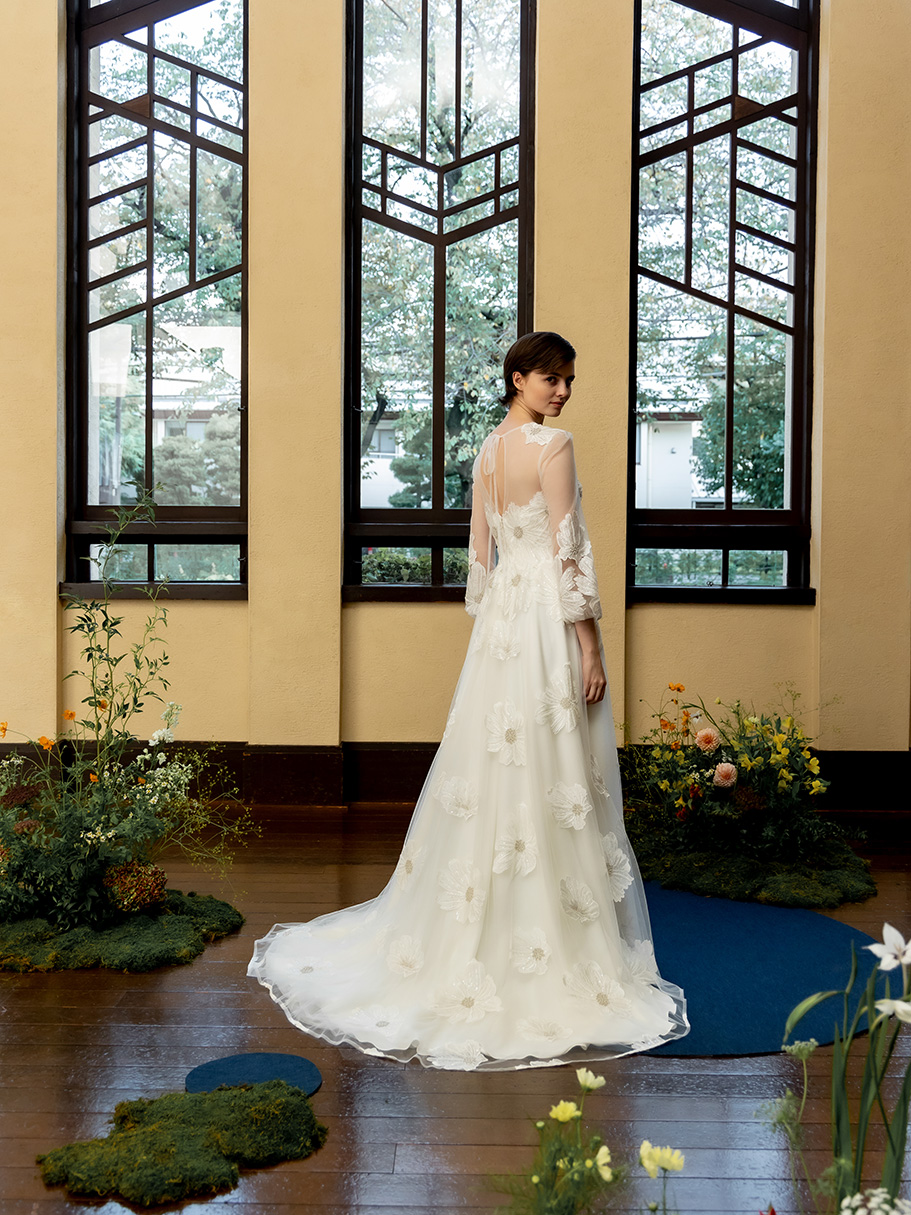 WEDDING DRESS / ウェディングドレス　Ref.3024