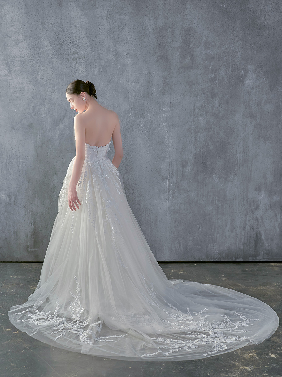 WEDDING DRESS（ウェディングドレス）Ref.3037