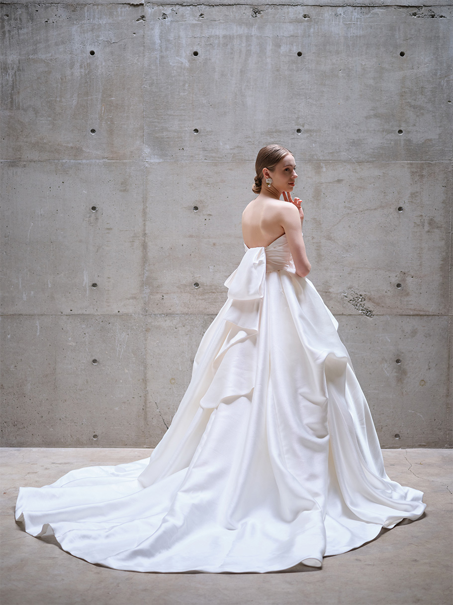 WEDDING DRESS / ウェディングドレス　Ref.3141