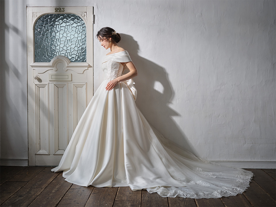 WEDDING DRESS / ウェディングドレス　Ref.3173