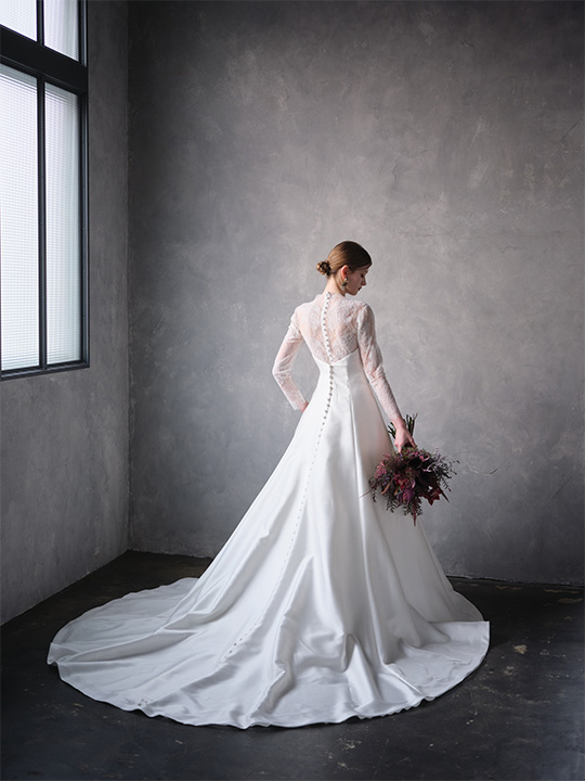 WEDDING DRESS / ウェディングドレス　Ref.3185