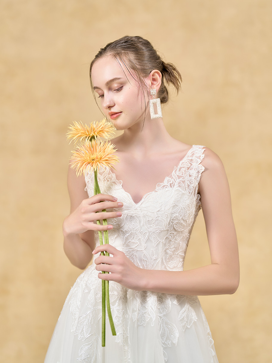 Ref.3303 WEDDING DRESS（ウェディングドレス） - COLLECTION