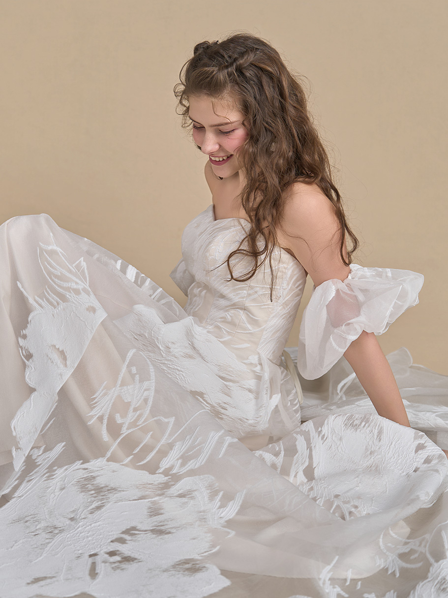 WEDDING DRESS(ウェディングドレス)Ref.3593