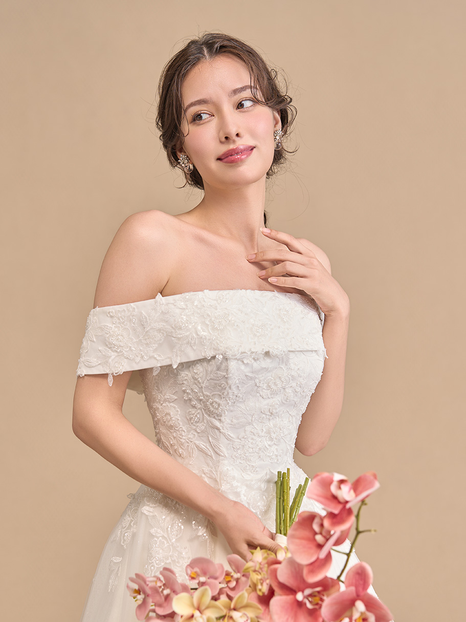 WEDDING DRESS(ウェディングドレス)Ref.3606