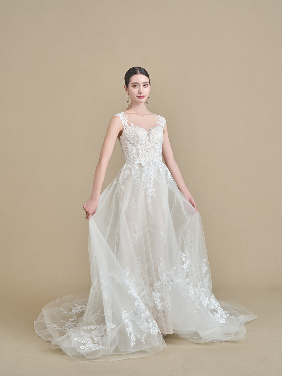 WEDDING DRESS(ウェディングドレス)Ref.3666