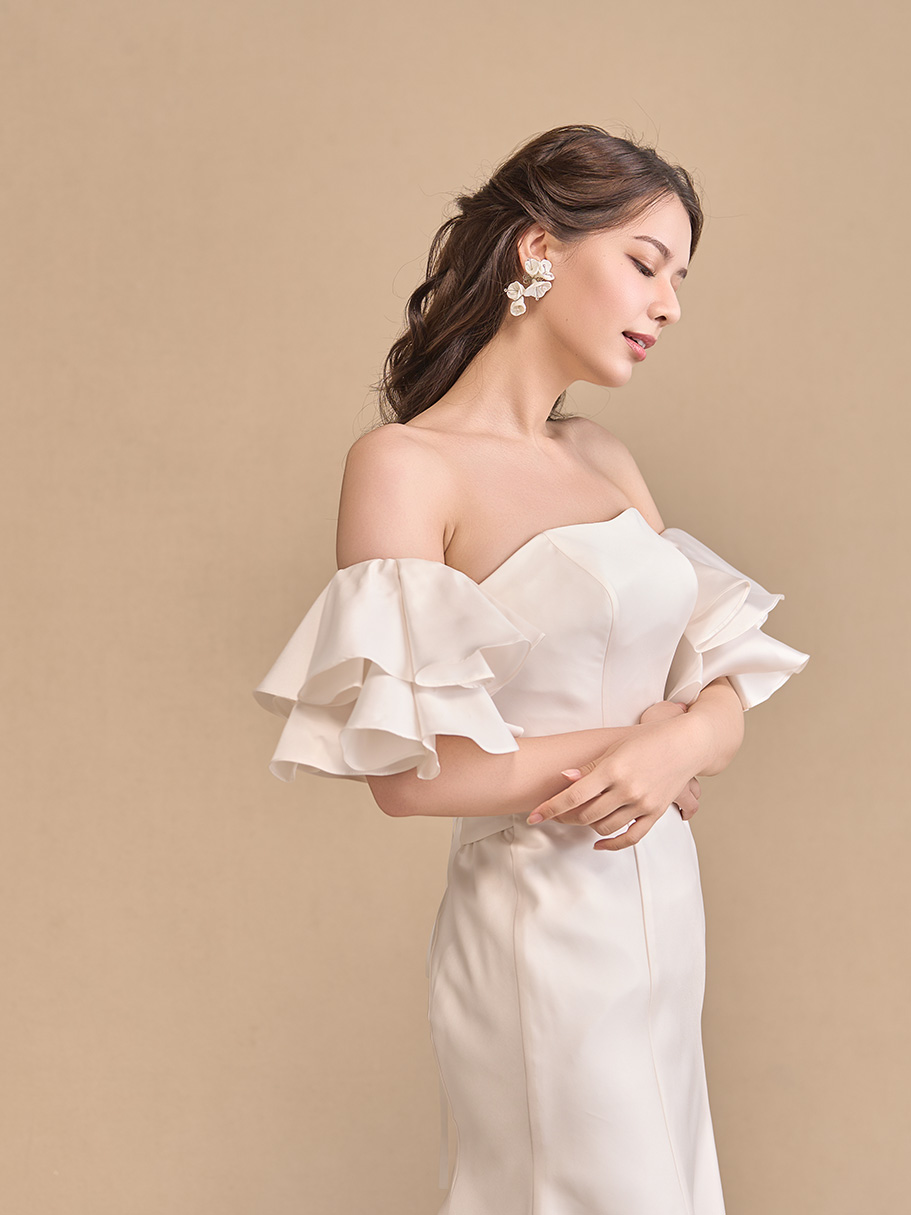 WEDDING DRESS(ウェディングドレス)Ref.3667