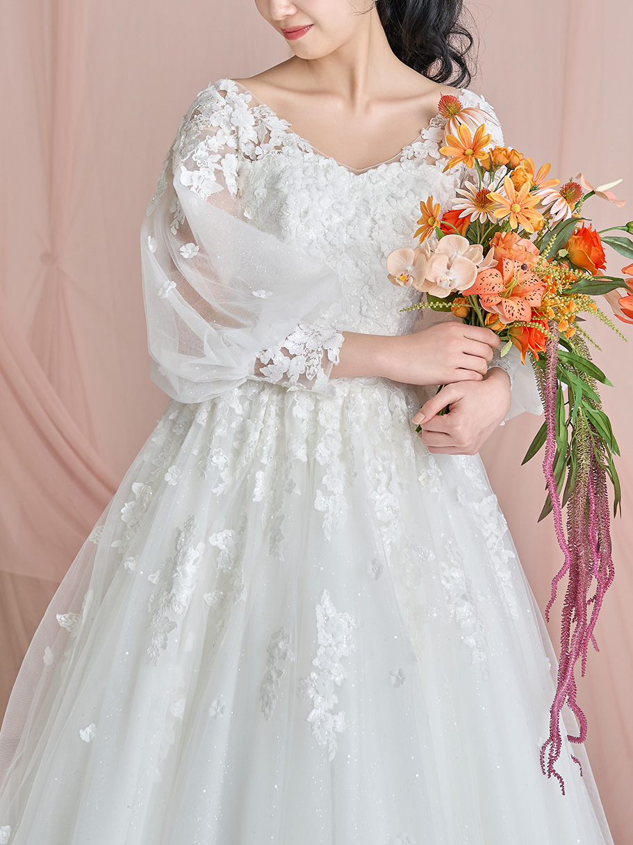 WEDDING DRESS(ウェディングドレス)Ref.3697
