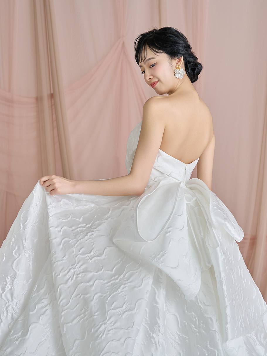 WEDDING DRESS(ウェディングドレス)Ref.3738