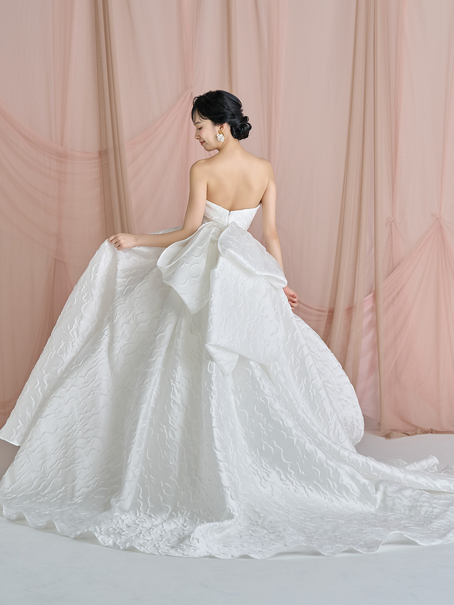 WEDDING DRESS(ウェディングドレス)Ref.3738