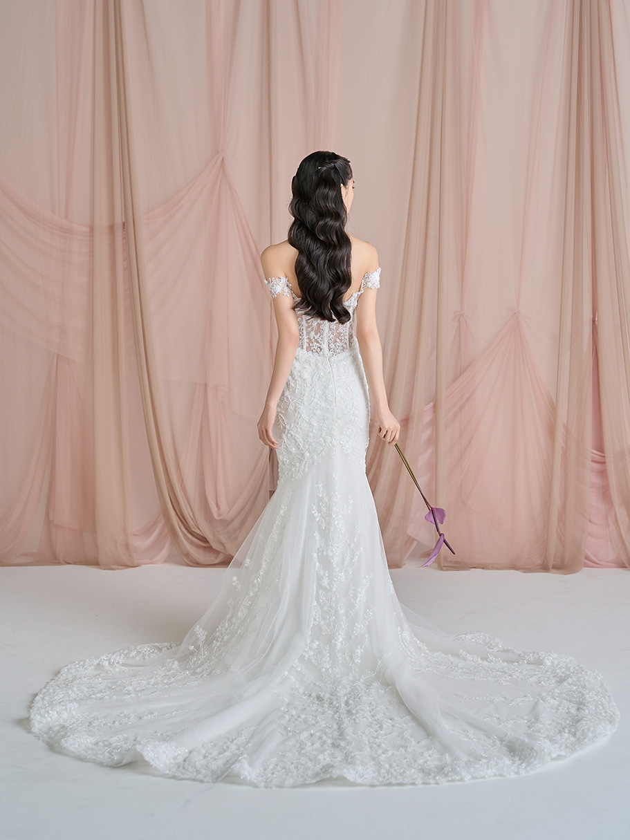 WEDDING DRESS(ウェディングドレス)Ref.3740