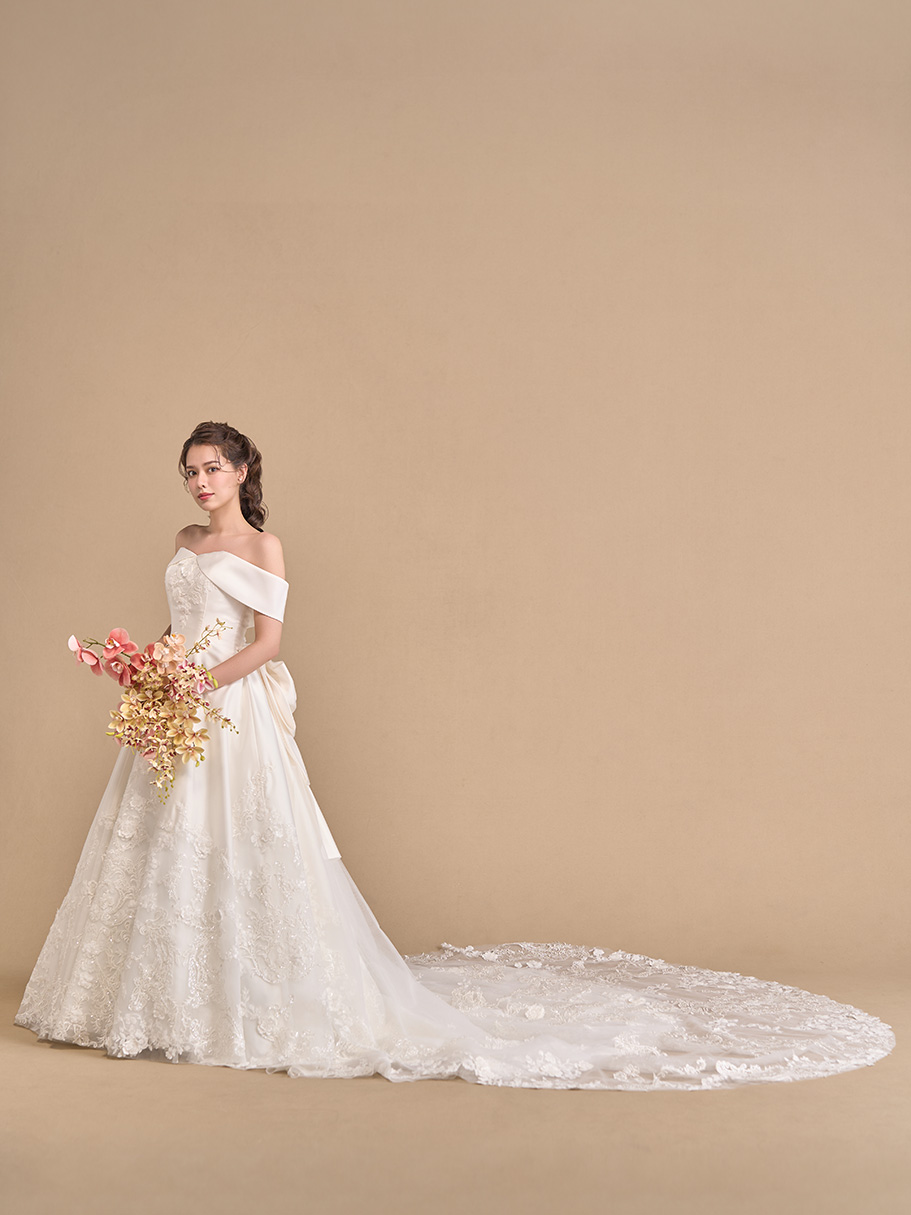 WEDDING DRESS(ウェディングドレス)Ref.3743