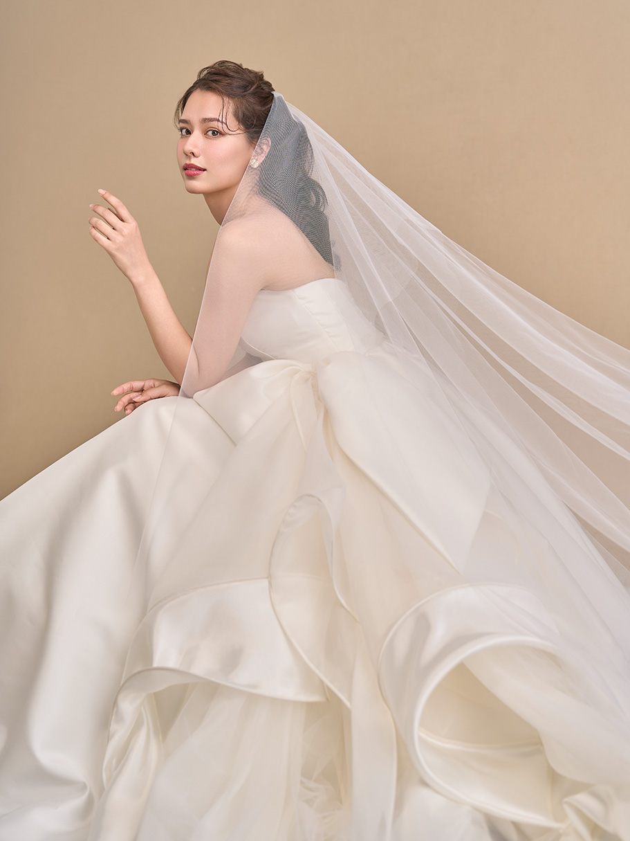 WEDDING DRESS(ウェディングドレス)Ref.3751