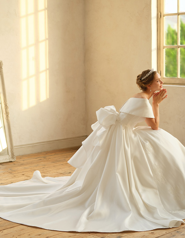 WEDDING DRESS（ウエディングドレス） Courtly - コートリー -