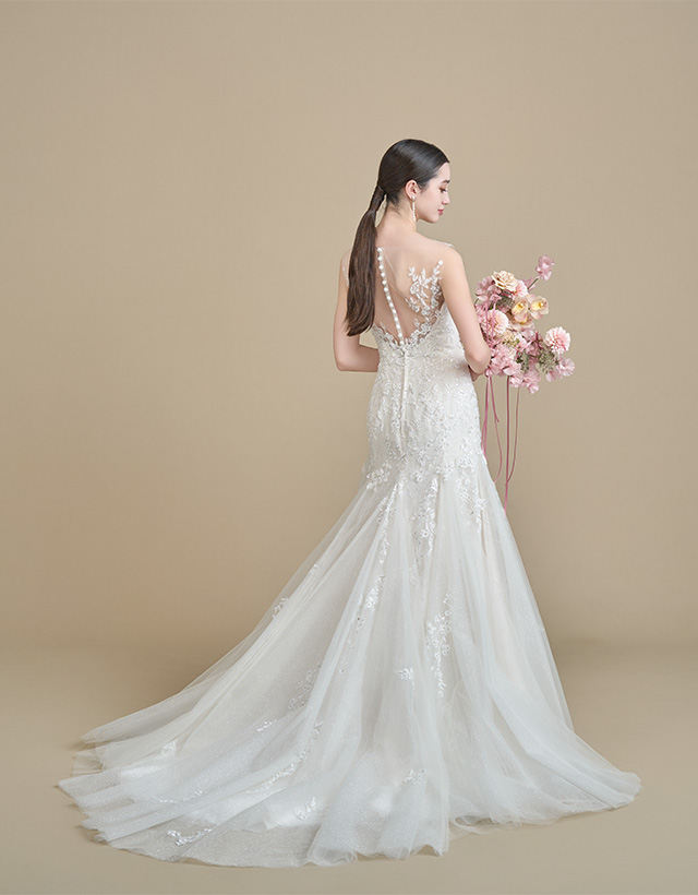 WEDDING DRESS（ウエディングドレス） Layla - レイラ -