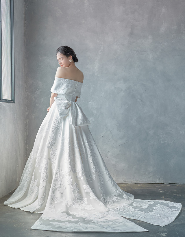WEDDING DRESS（ウェディングドレス） Theta - シータ -