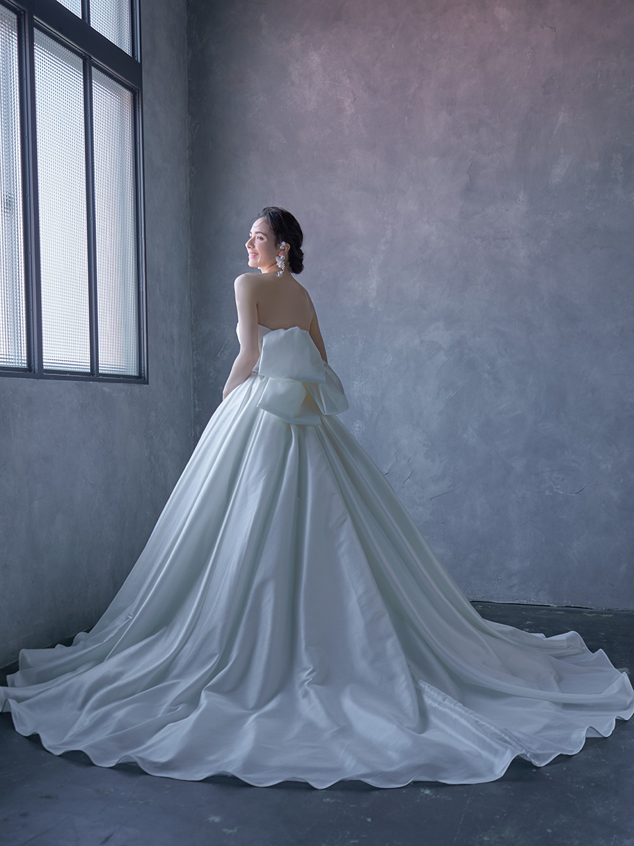 WEDDING DRESS（ウェディングドレス）Chantilly - シャンティー -