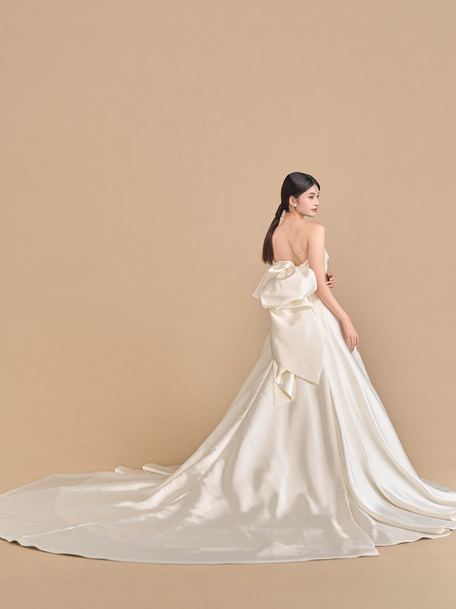 WEDDING DRESS(ウェディングドレス)Edel - エーデル -