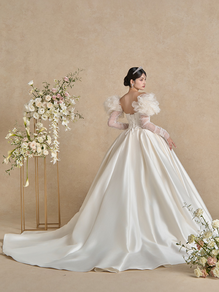 WEDDING DRESS(ウェディングドレス)Gina - ジーナ -