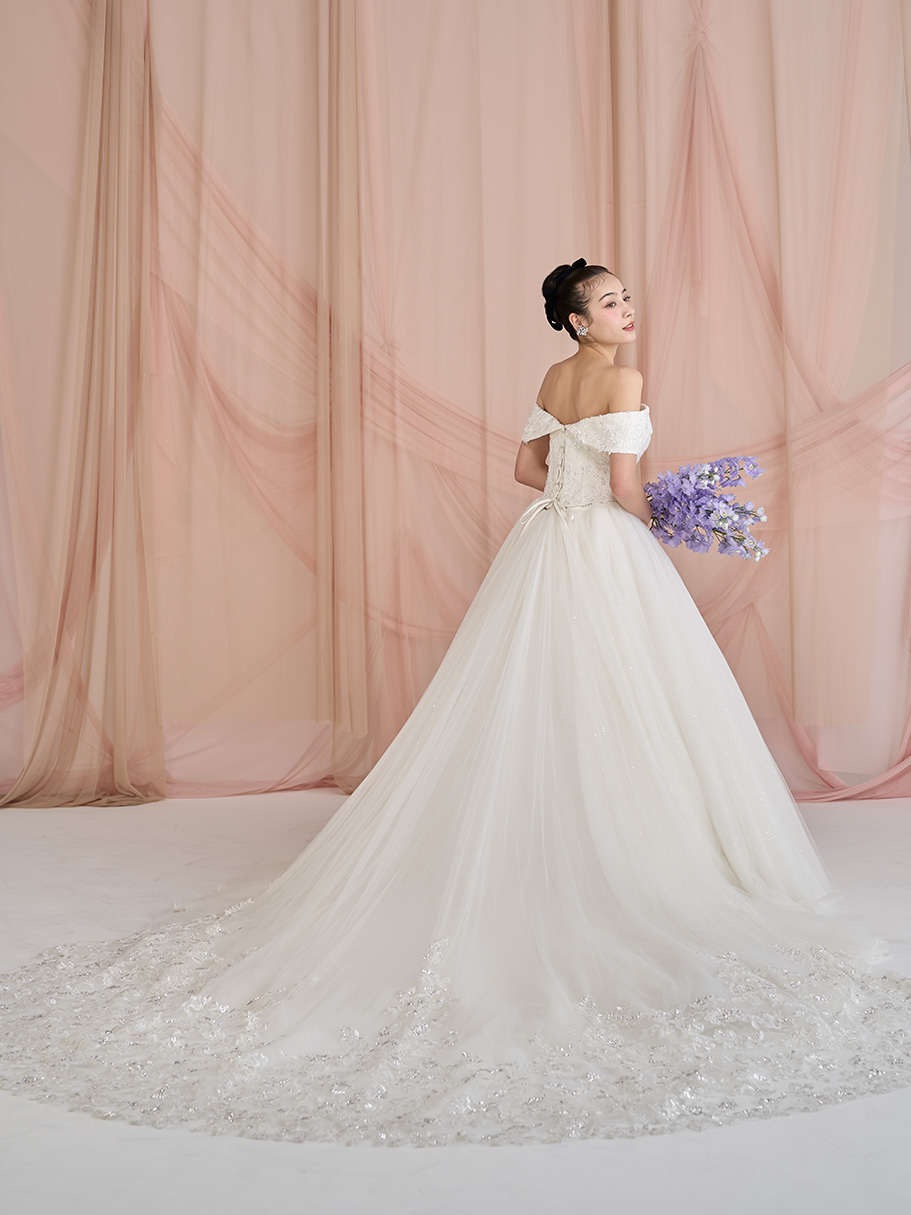 WEDDING DRESS(ウェディングドレス)Larme - ラルム -