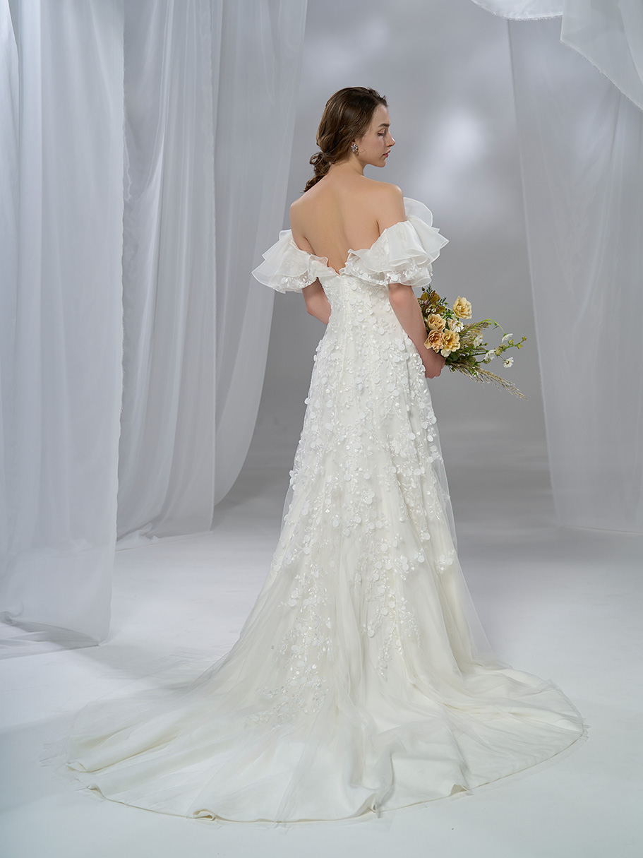 WEDDING DRESS(ウェディングドレス)Lydia - リディア -