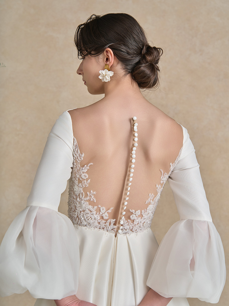 WEDDING DRESS(ウェディングドレス)Mircha - ミーシャ -
