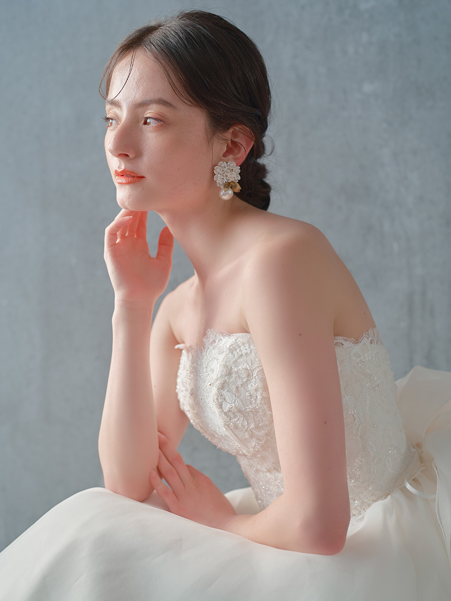 WEDDING DRESS（ウェディングドレス）Mona - モナ -