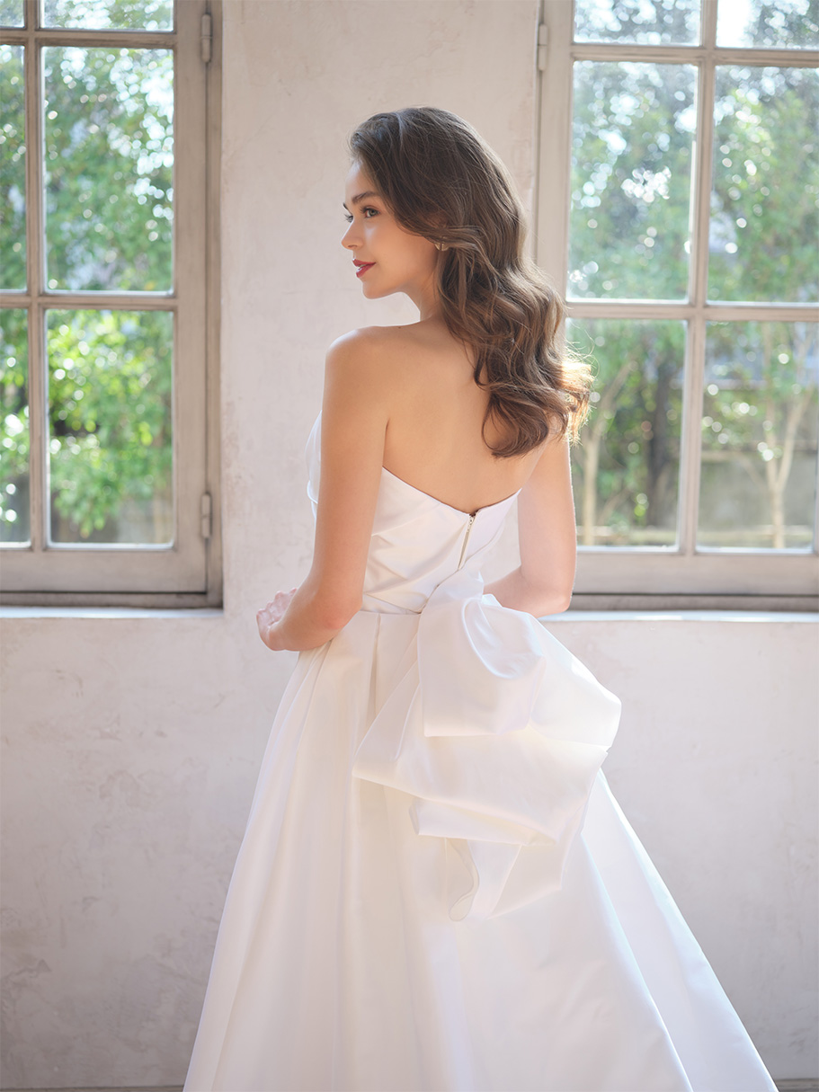 WEDDING DRESS（ウェディングドレス）Nina - ニナ -