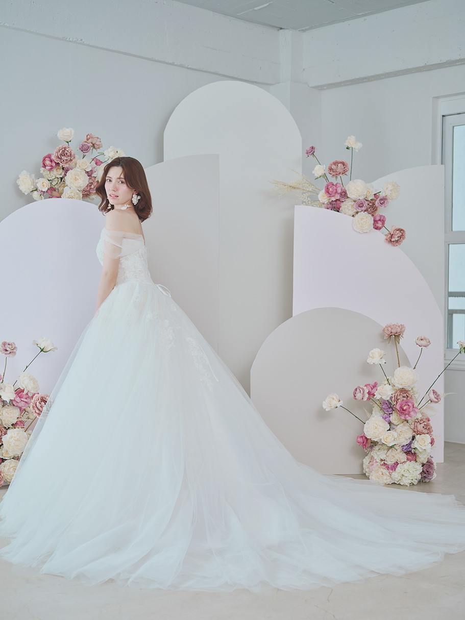 Ratna - ラトナ - WEDDING DRESS（ウェディングドレス） - COLLECTION