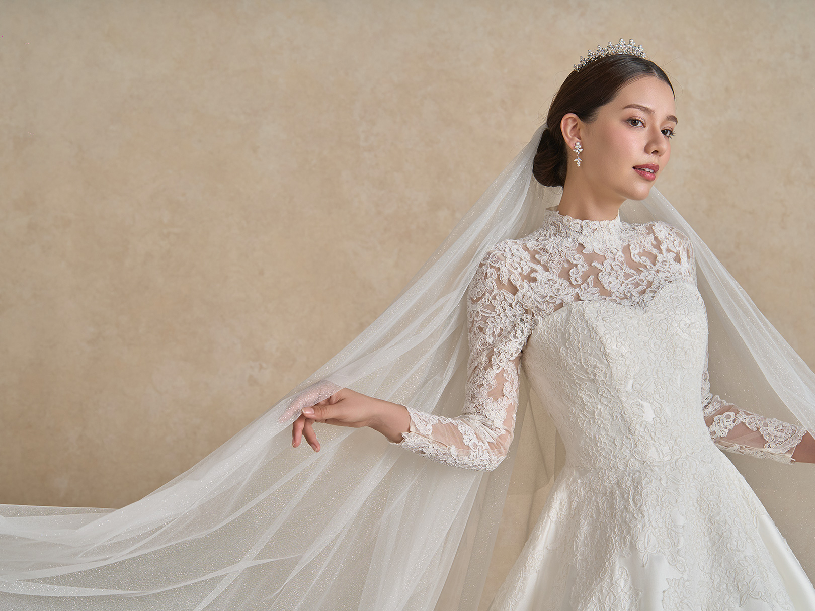 WEDDING DRESS(ウェディングドレス)Sarah - サラ -