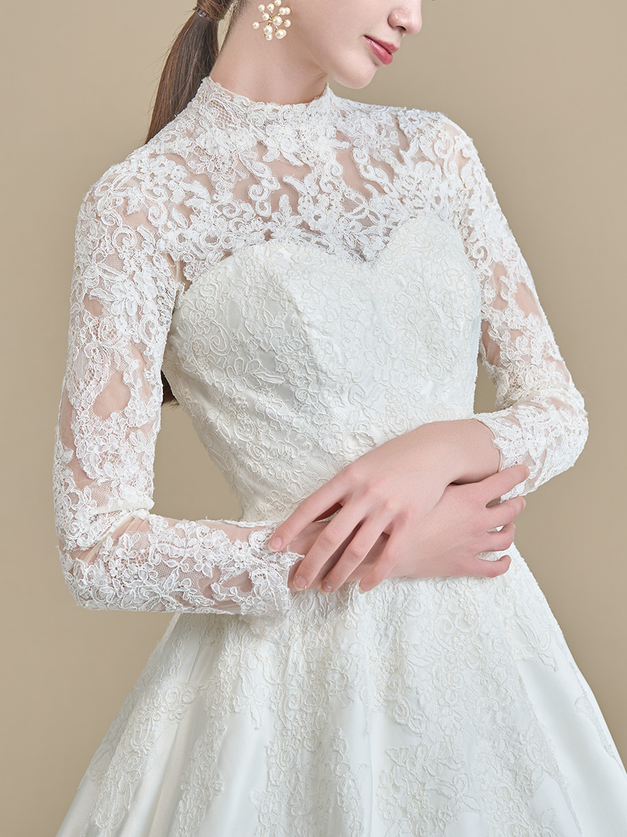 WEDDING DRESS(ウェディングドレス)Sarah - サラ -